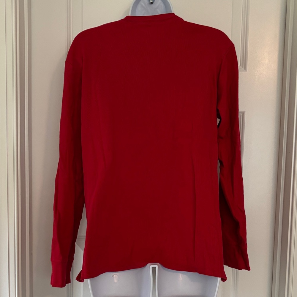 Classic Red Burt’s Bee Ribbed Top - Picture 4 of 4
